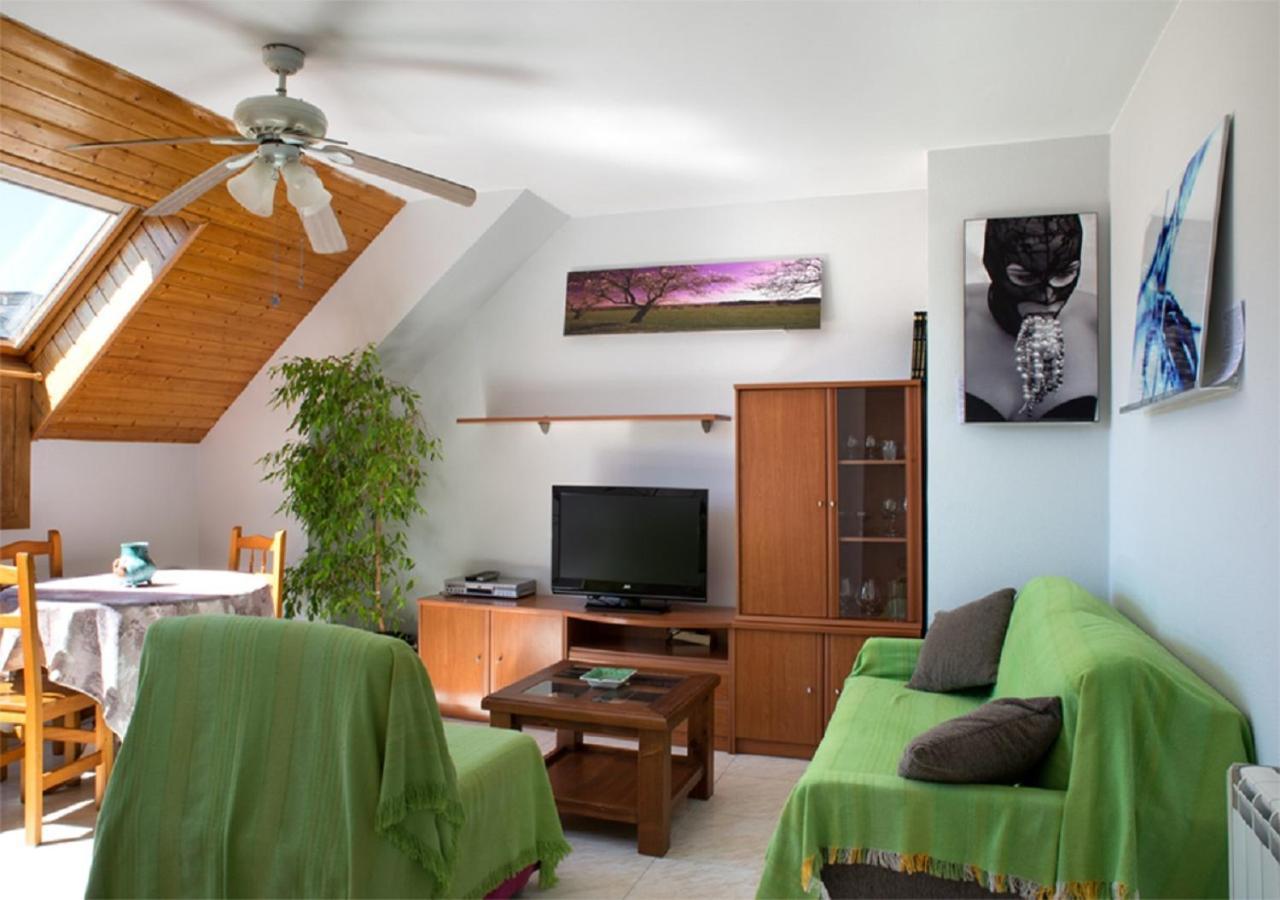 Apartamento Jaca Apartment ภายนอก รูปภาพ