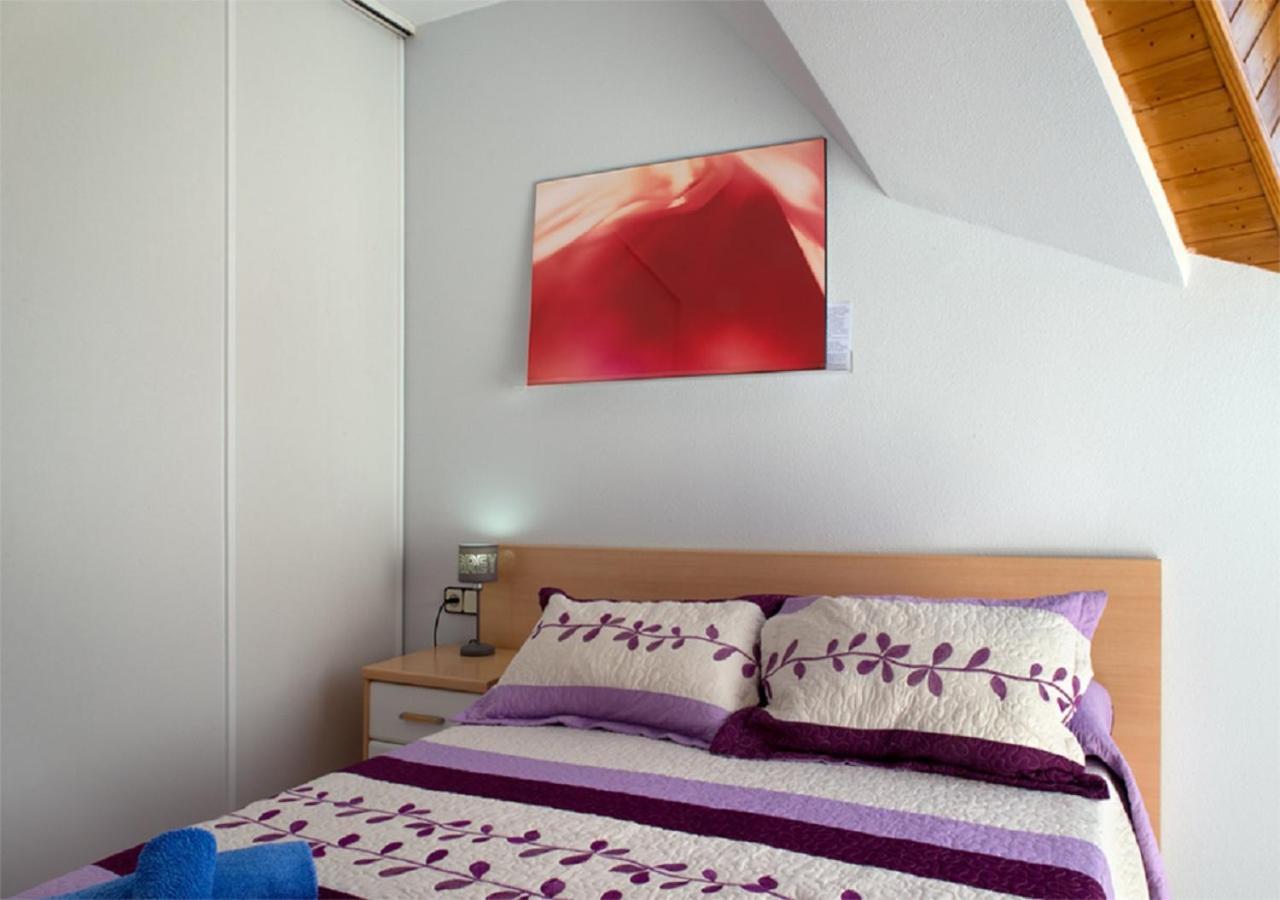 Apartamento Jaca Apartment ภายนอก รูปภาพ